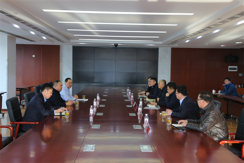 集團(tuán)公司召開分公司總經(jīng)理任職見面會(huì)(圖1) 集團(tuán)公司召開分公司總經(jīng)理任職見面會(huì)(圖1)